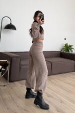 Balıkçı Yaka Triko Crop Takım Vizon - Görsel 3