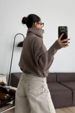 Fermuarlı Dik Yaka Örgü Hırka Vizon - Görsel 3