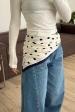 Puantiyeli Lacivert Eşarp - Görsel 2