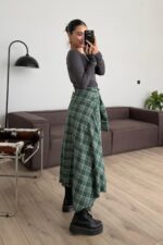 Beli Bağlamalı Ekose Düğmeli Etek Yeşil - Görsel 4