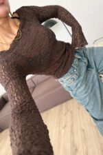 Kayık Yaka Uzun Kollu Dantel Bluz Kahverengi - Görsel 2