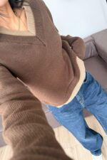 İki Renkli V Yaka Triko Kazak Kahverengi - Görsel 2