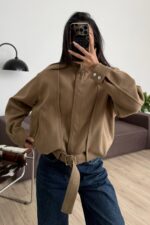 Kemer Detaylı Fitilli Dik Yakalı Bomber Ceket Camel - Görsel 2