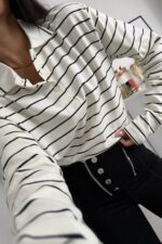 Yakası Düğmeli Çizgili Bluz Ekru - Görsel 2