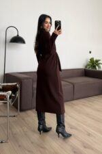 Belden Bağlamalı Önü Dikişli Uzun Elbise Kahverengi - Görsel 3