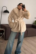 Yumoş Kürk Detaylı Beli Bağlamalı Mont Bej