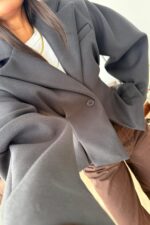 Belden Oturtmalı Kısa Kaşe Ceket Füme - Görsel 2