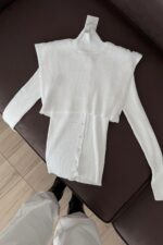 İki Parça Çıtçıtlı Kazak Beyaz