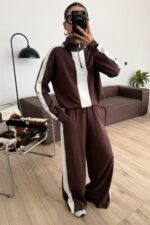 Yakası Fermuarlı Şeritli Modal Takım Kahverengi - Görsel 2