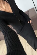 V Yaka Düğmeli Hırka Etek Takım Siyah - Görsel 3