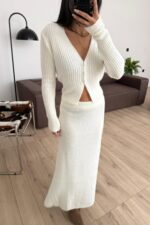 V Yaka Düğmeli Hırka Etek Takım Beyaz - Görsel 2