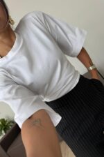 Vatkalı Pens Detaylı Tişört Beyaz - Görsel 2