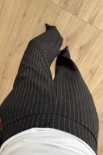 Beyaz Çizgili Pantolon Siyah - Görsel 3