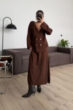 Önü Düğmeli V Yaka Triko Takım Kahverengi - Görsel 2