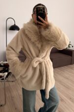 Yumoş Kürk Detaylı Beli Bağlamalı Mont Bej - Görsel 2