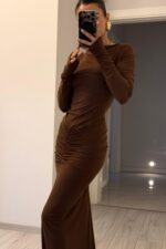 Önü Drapeli Vücudu Saran Tasarım Elbise Kahverengi - Görsel 3