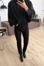 Kesik Paçalı Straight Siyah Jean - Görsel 2