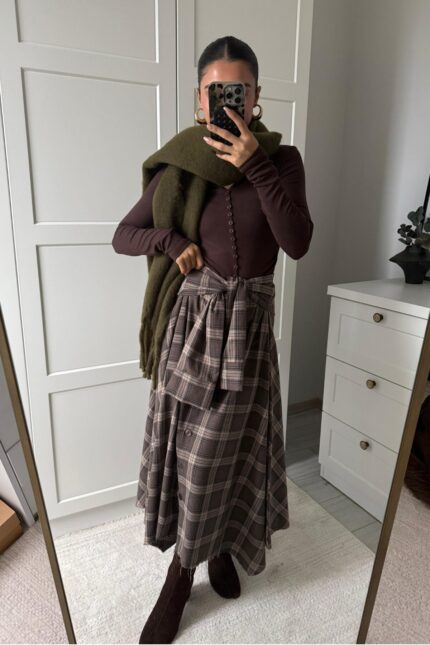 Beli Bağlamalı Ekose Düğmeli Etek Kahverengi