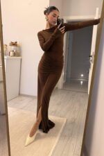 Önü Drapeli Vücudu Saran Tasarım Elbise Kahverengi