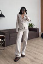 Gold Düğmeli Triko Takım Taş