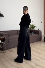 Önü Dalgalı Taşlı Siyah Jean - Görsel 4