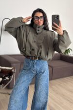 Pileli Dik Yaka Kısa Mont Haki