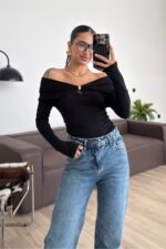 Gold Tokalı Madonna Yaka Bluz Siyah