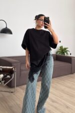 Güpür Detaylı Tişört Siyah