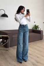 Dalgalı Taşlı Geniş Paça Mavi Jean