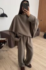 Yarasa Kol Pelerin Detaylı Pantolon Takım Safran - Görsel 3