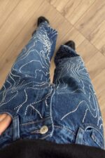 Önü Dalgalı Taşlı Koyu Mavi Jean - Görsel 3