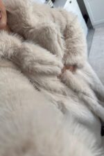 Şal Yaka Bağlamalı Uzun Kürk Taş - Görsel 5