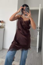 Kırışmayan Saten Dantel Elbise Kahverengi