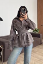 Çizgili Kuşaklı Poplin Gömlek Kahverengi