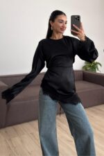 Saten Asimetrik Güpür Detaylı Bluz Siyah