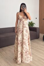 Önü Yırtmaçlı Gül Desenli Elbise Kahverengi