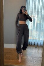 Divya Bandana Detaylı Crop Eşofman Takım Kahverengi