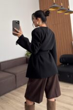 Kemerli Yakasız Blazer Ceket Siyah - Görsel 3