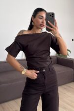 Kayık Yaka Yanları Drapeli Tişört Kahverengi