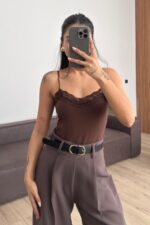 Askılı Güpür Detaylı Bodysuit Kahverengi