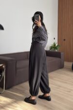 Paçası Lastikli Şalvar Pantolon Koyu Kahve - Görsel 3