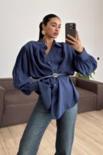 Vatkalı Kemerli Balon Kol Gömlek Mavi