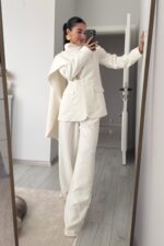 Çizgili Şallı Ceket Pantolon Takım Ekru