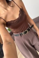 Askılı Güpür Detaylı Bodysuit Kahverengi - Görsel 2