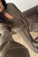 Kolları Volanlı V Yaka Pantolon Takım Haki - Görsel 3