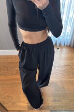 Divya Bandana Detaylı Crop Eşofman Takım Siyah - Görsel 3