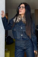 Yakası Kürklü Kısa Denim Ceket Lacivert - Görsel 4