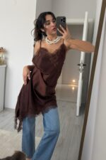 Kırışmayan Saten Dantel Elbise Kahverengi - Görsel 2