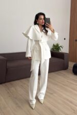 Pelerinli Parçalı Blazer Takım Ekru