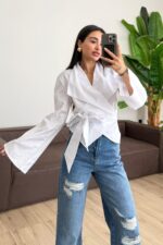 Beli Bağlamalı Geniş Yaka Gömlek Beyaz